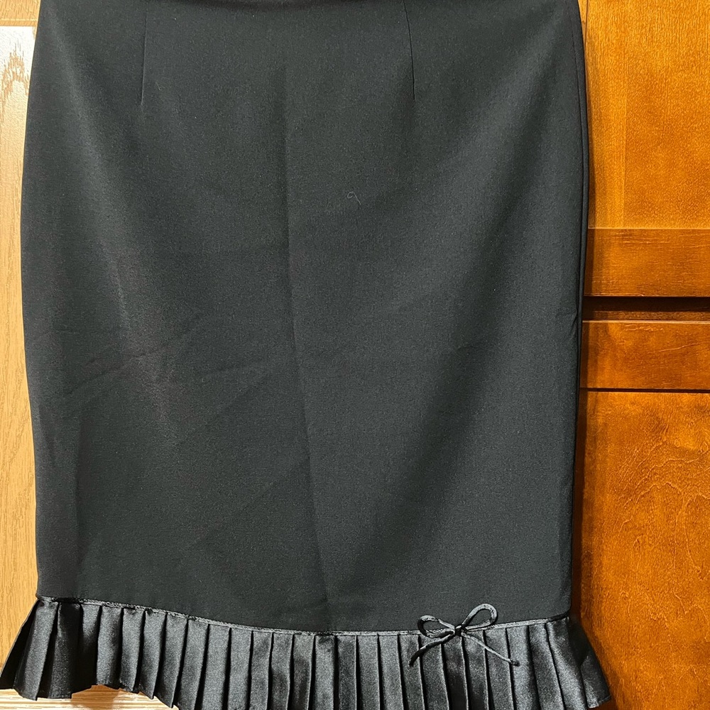 XP skirts size 4 very good condition